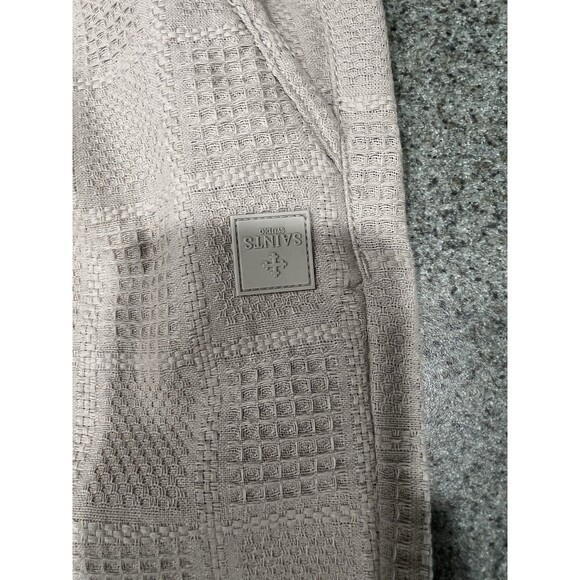 SAINTS STUDIO Men's Shorts Size Large Beige Textured Casual Cool Logo Pockets - Picture 8 of 13